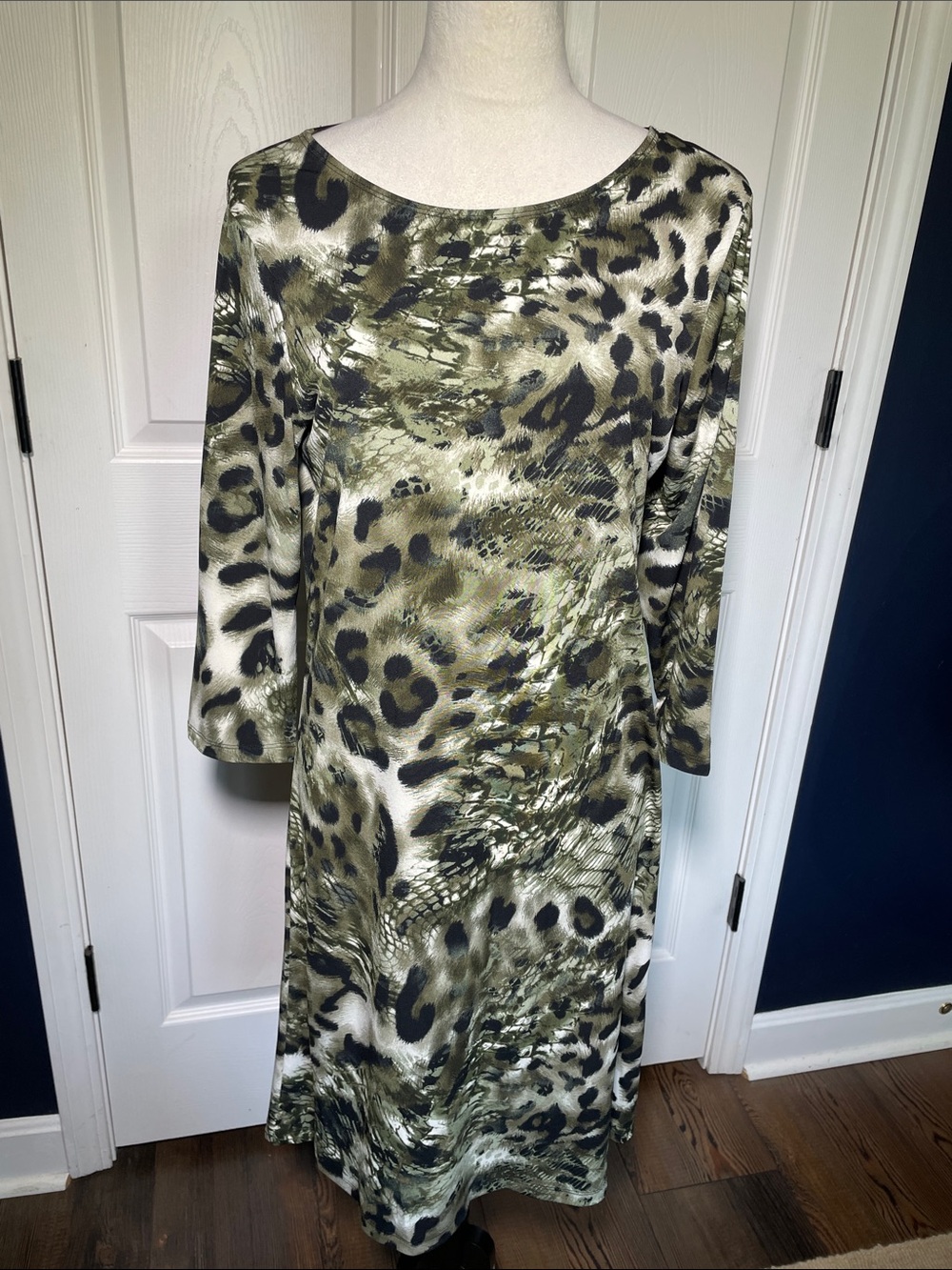 Citiknits Leopard Print A-Line Stretchy Dress Olive Green 3/4 Sleeve Size Small